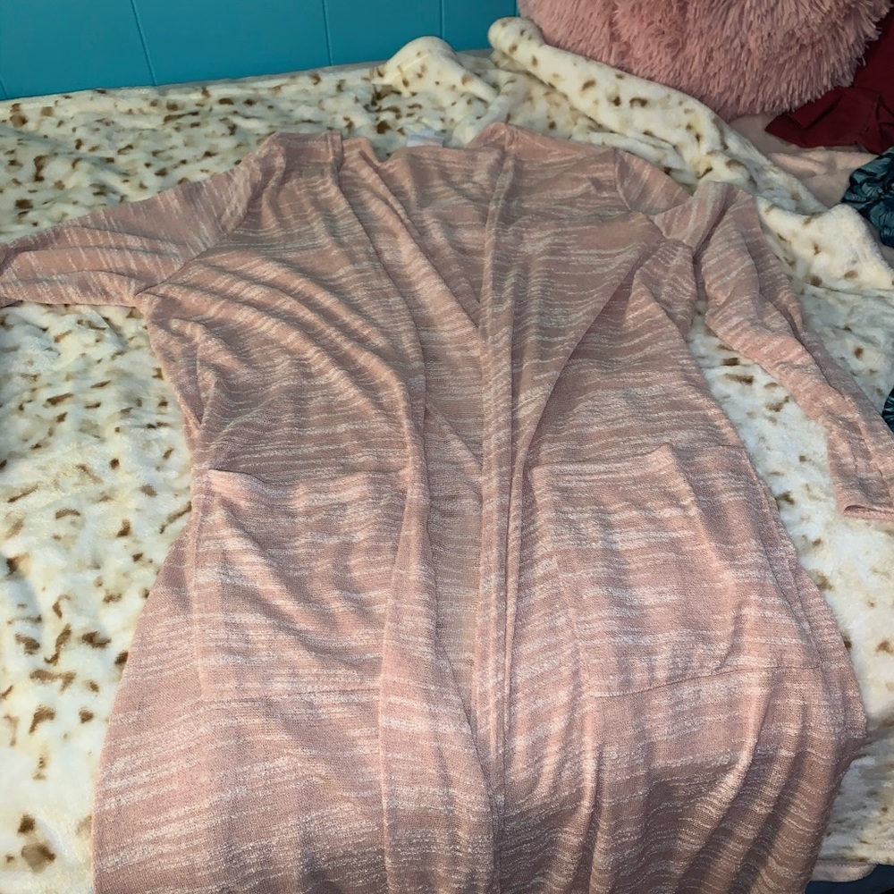 LuLaRoe long sleeve, pocket cardigan.